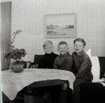 Gossarna Elfving - <p>Fr&aring;n v&auml;nster: Kjell-&Aring;ke, Roger, Jan-Erik. <br />
Fotot kan vara taget 1955-57.<br />
<em>Inskickat av Kjell-&Aring;ke Elfving</em></p>